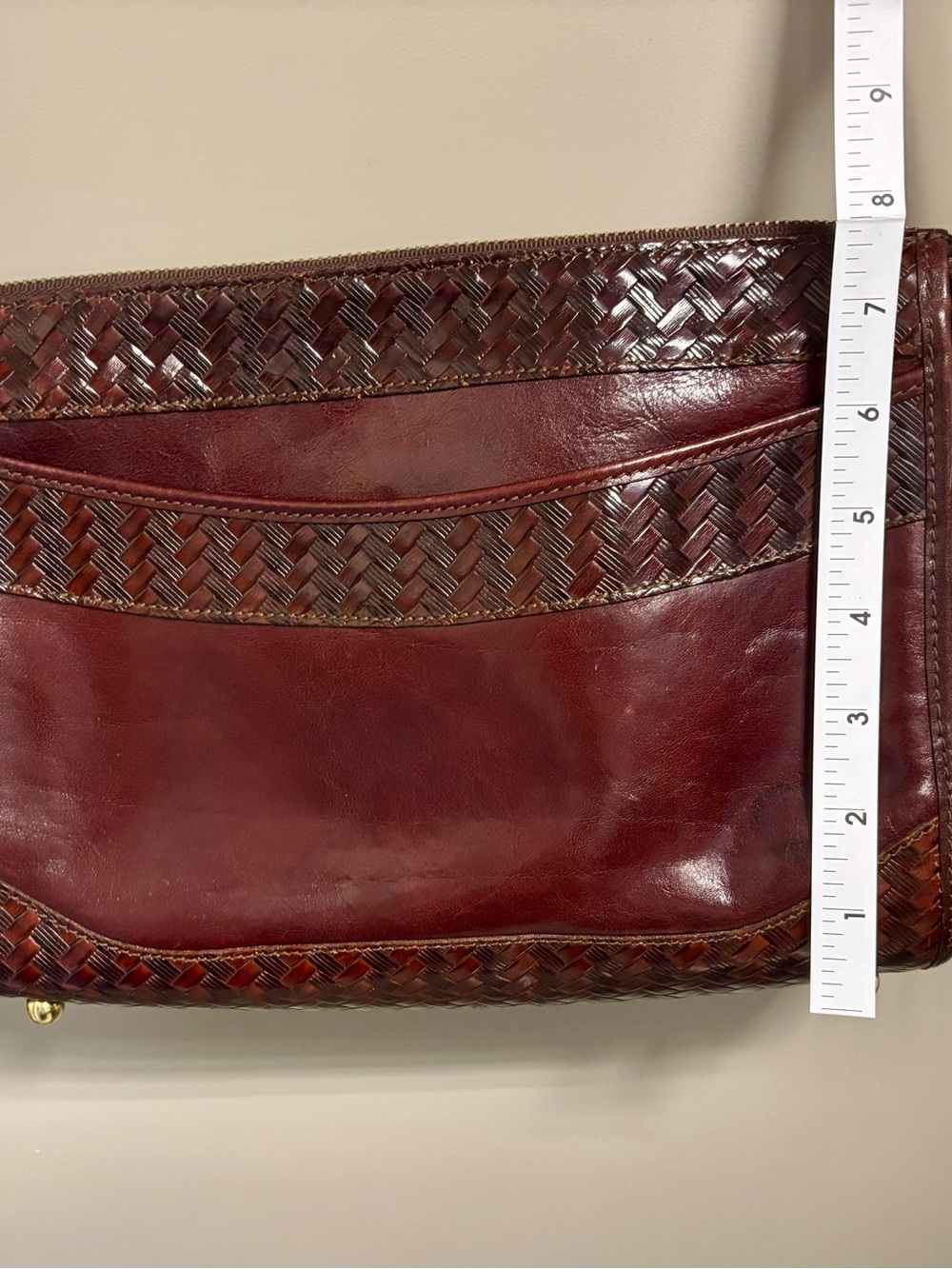 Vintage Brahmin Crossbody Bag featuring rich brown leather with woven details - Picture 4 of 14